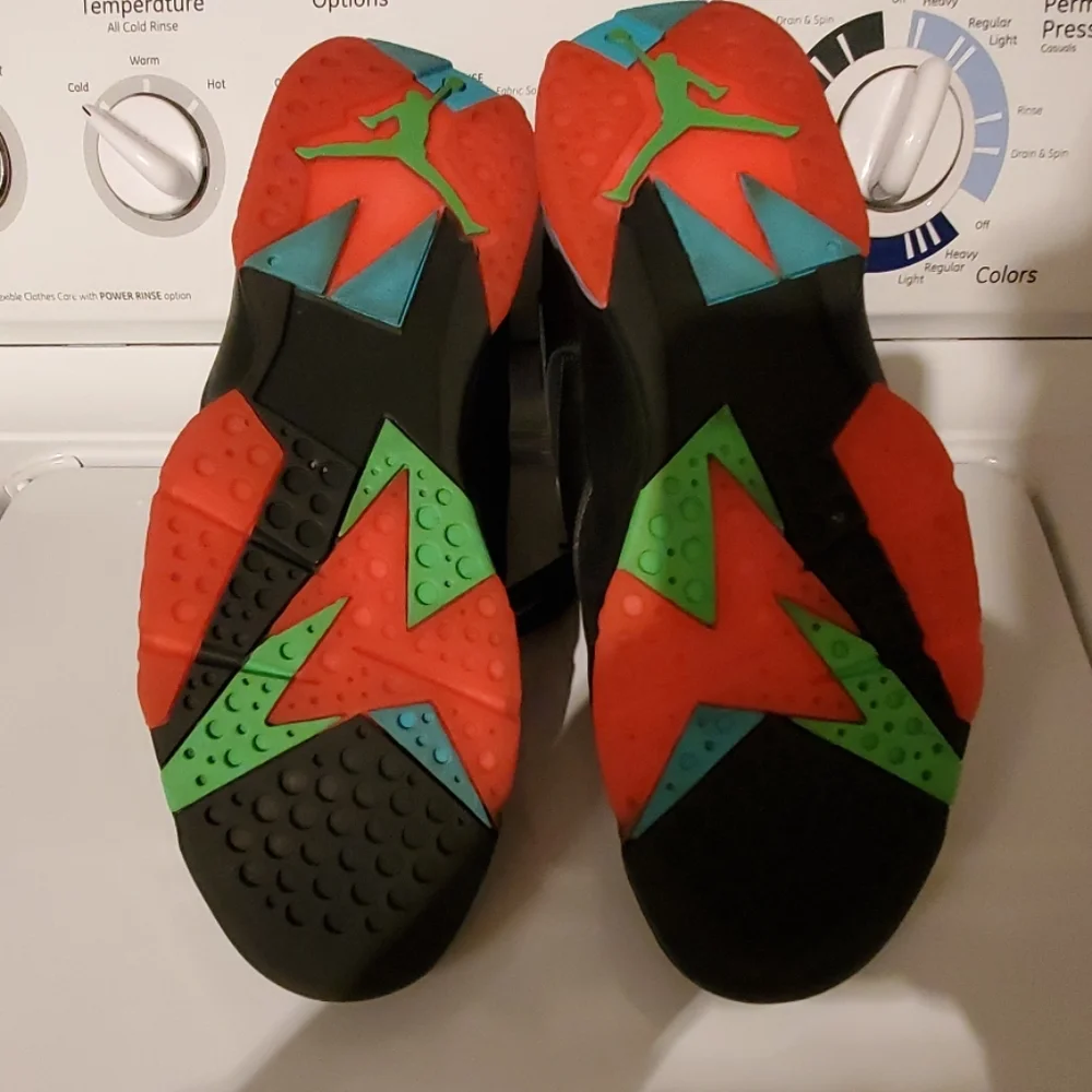 Jordan 7 Black and Multicolor Sneakers - Picture 5 of 6